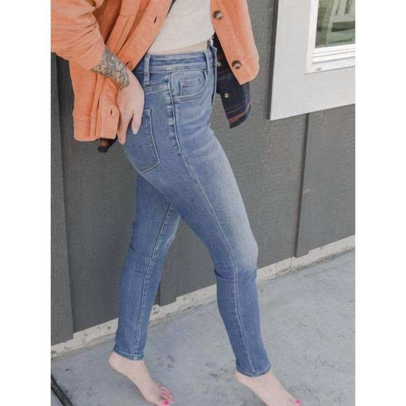 NEW VERVET BY FLYING MONKEY modela high rise skinny denim in medium wash - Picture 2 of 6